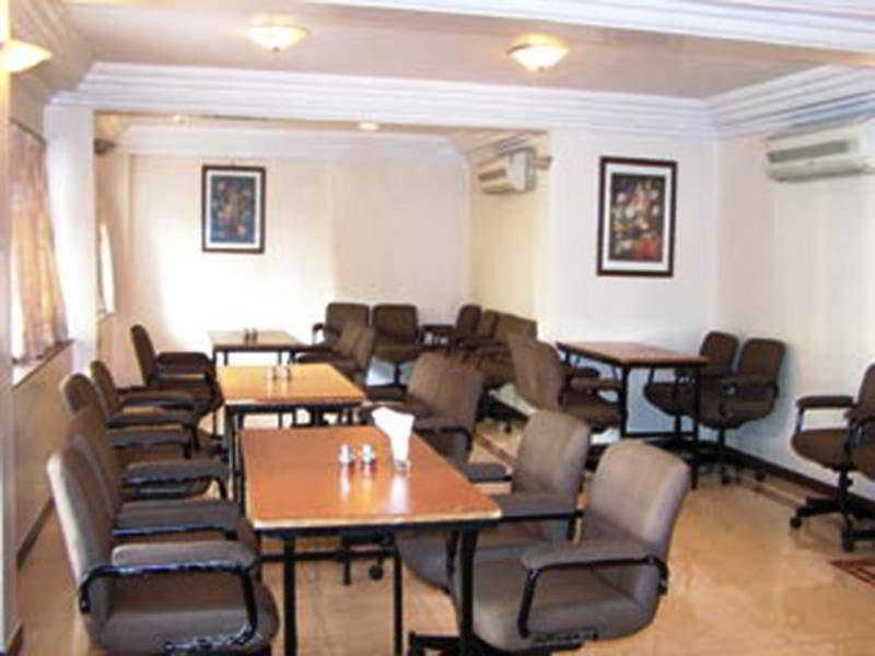 Hotel Chicago Ahmedabad Eksteriør billede