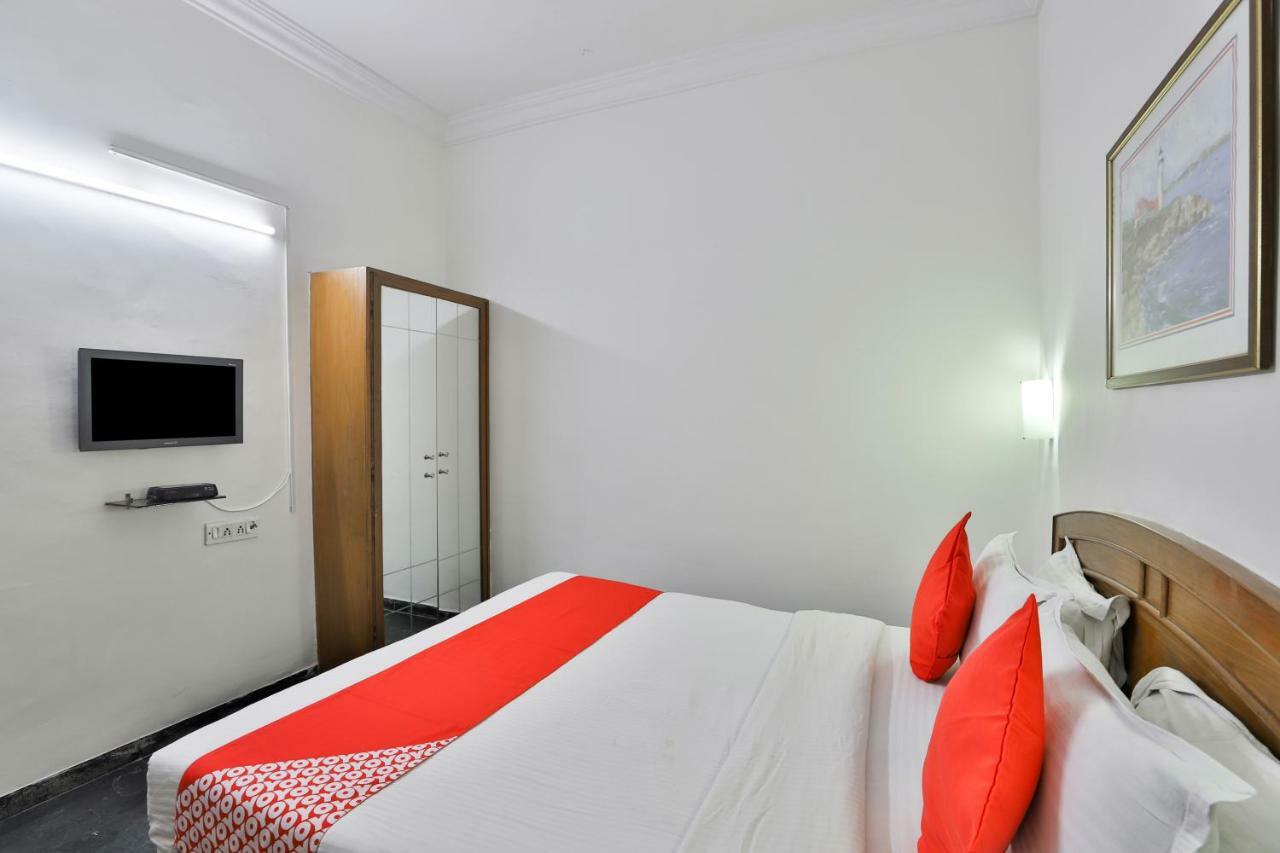 Hotel Chicago Ahmedabad Værelse billede